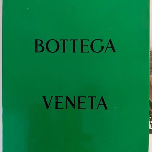 BOTTEGA VENETA NEW Stretch Mesh Pumps with Gold Chain Link SZ 5 NWT - Picture 6 of 7